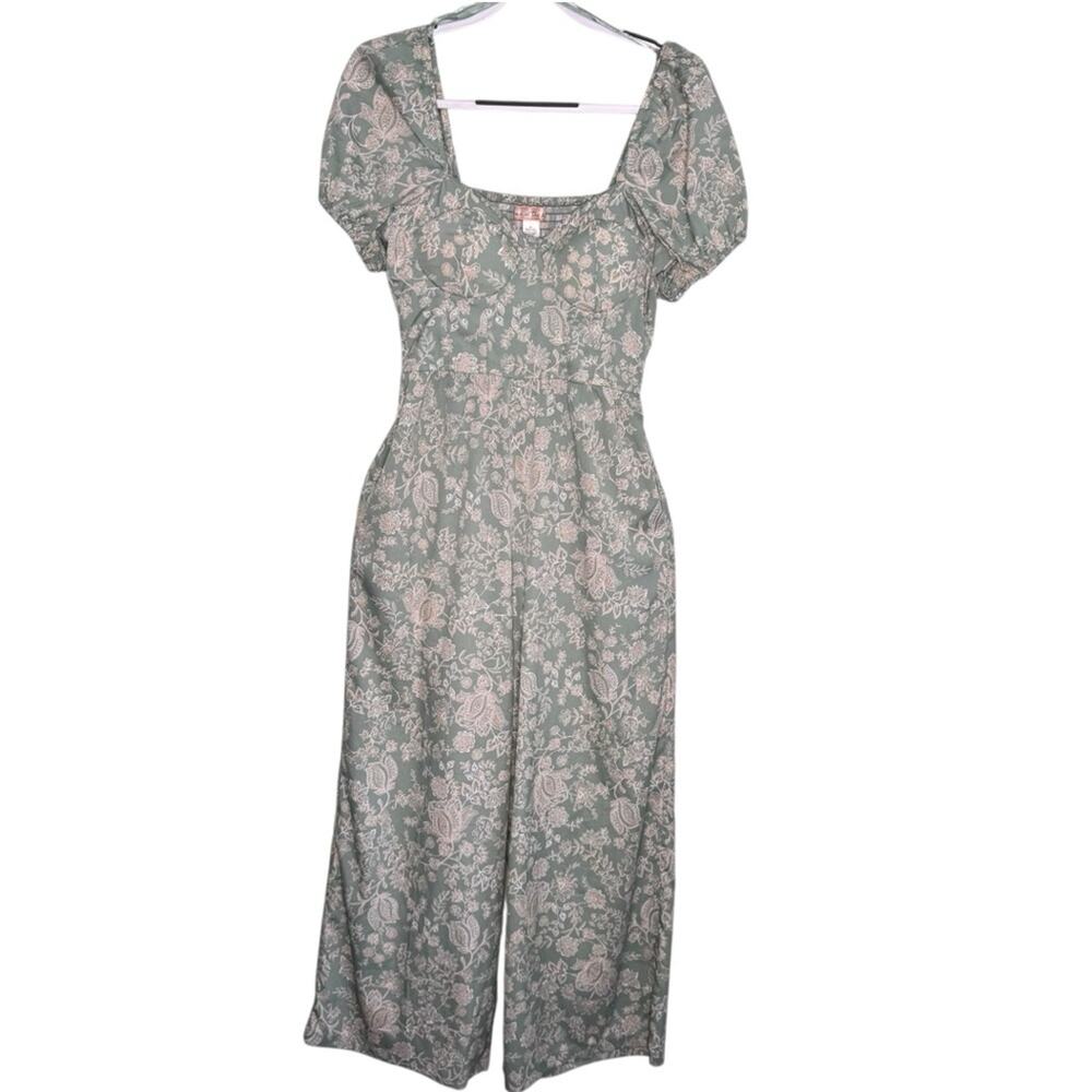 Band of the Free Sage Green Floral Smocked Jumpsuit Puff Sleeve Size Medium NWT